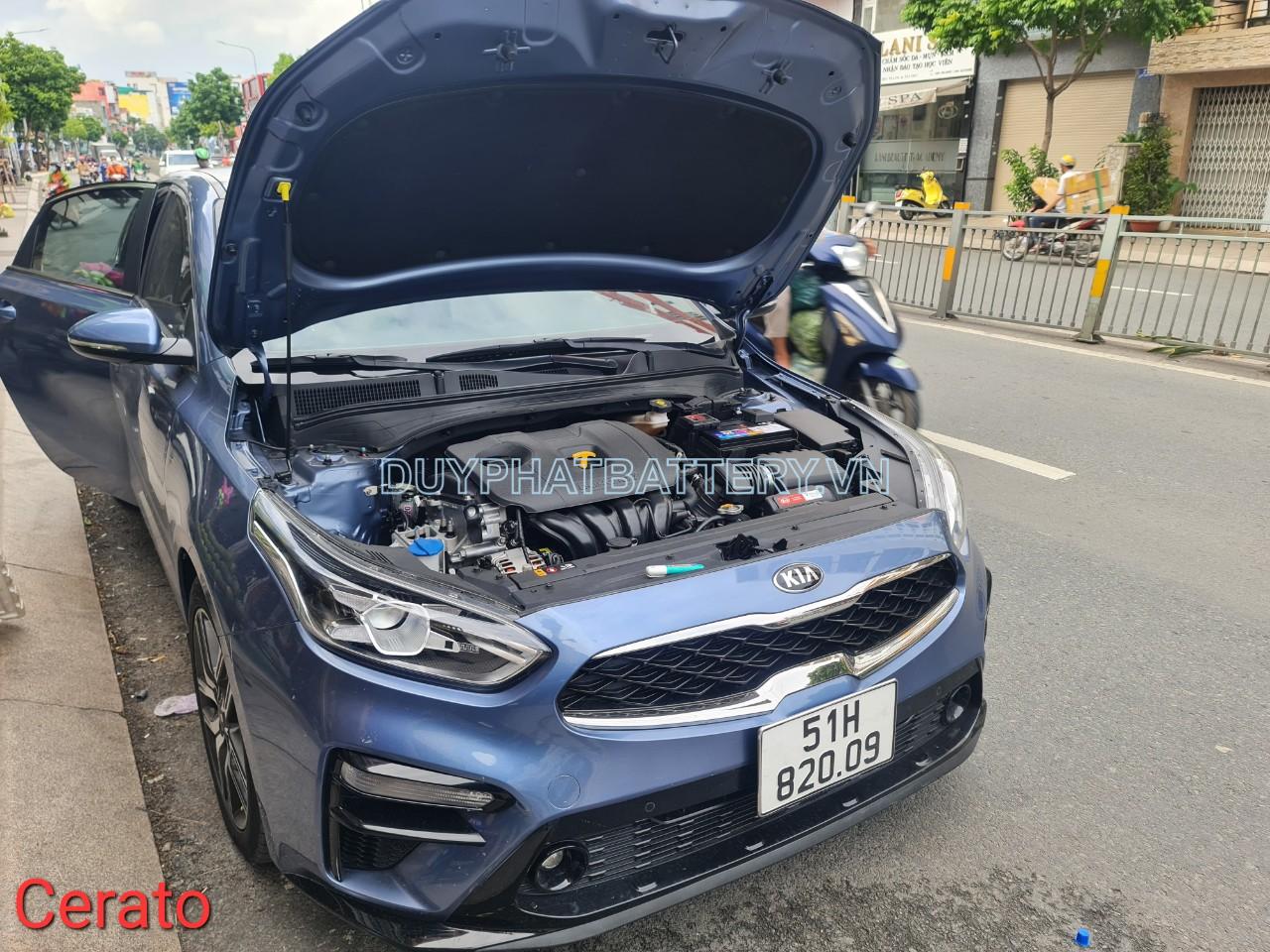 Thay binh ac quy xe kia cerato.jpg