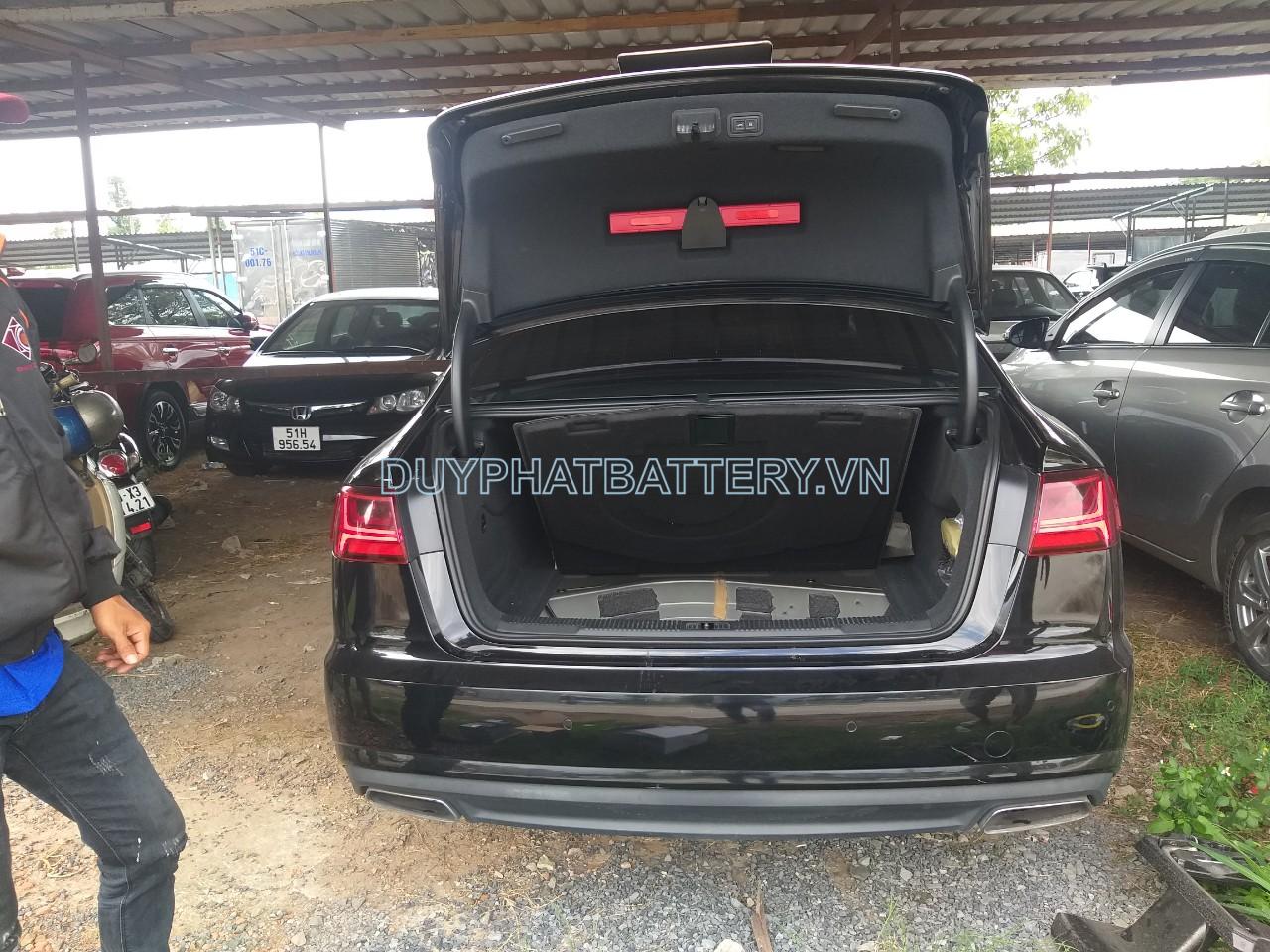 Vi tri lap binh ac quy xe audi a6.jpg